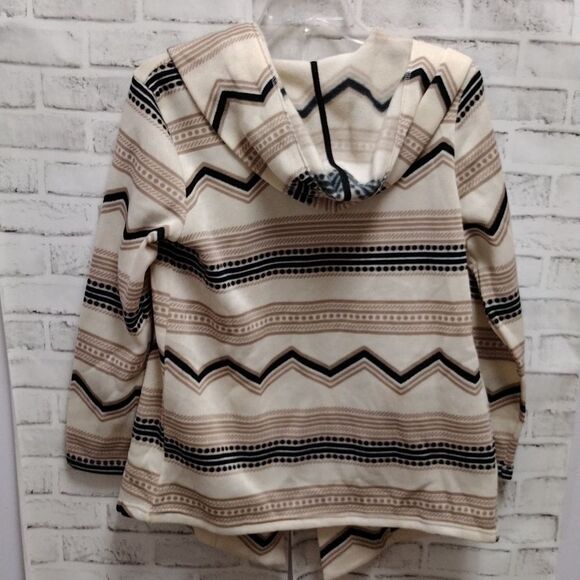 Maurices sweater  - Picture 3 of 3